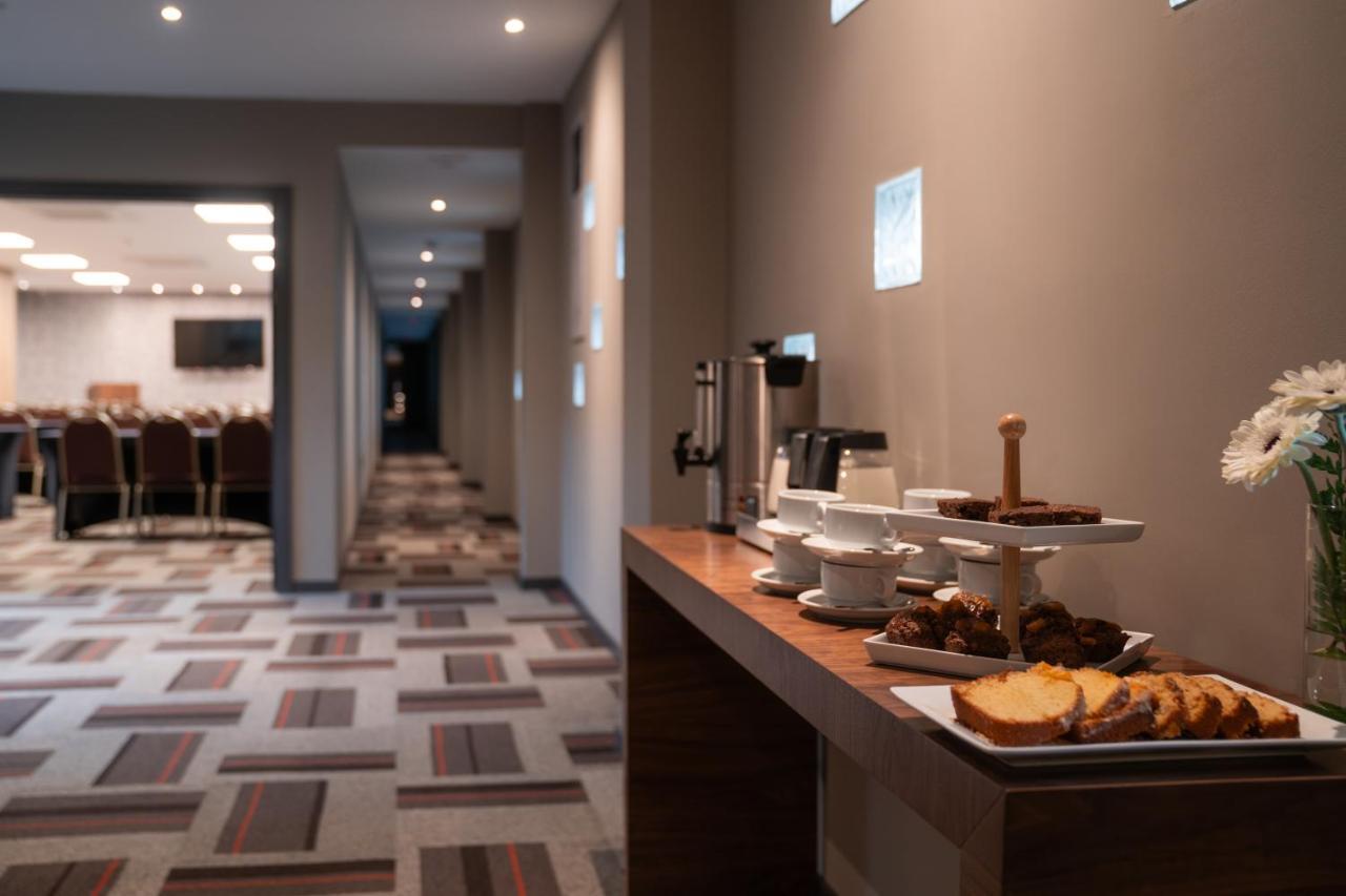 Like Design Hotel Ривера Екстериор снимка